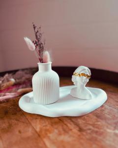 Photo de l'article Pure Éloquence : poésie en éco-résine et fleurs séchées